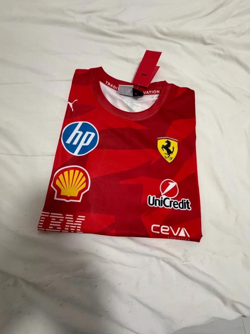 Puma F1 フェラーリ Tシャツ レッド