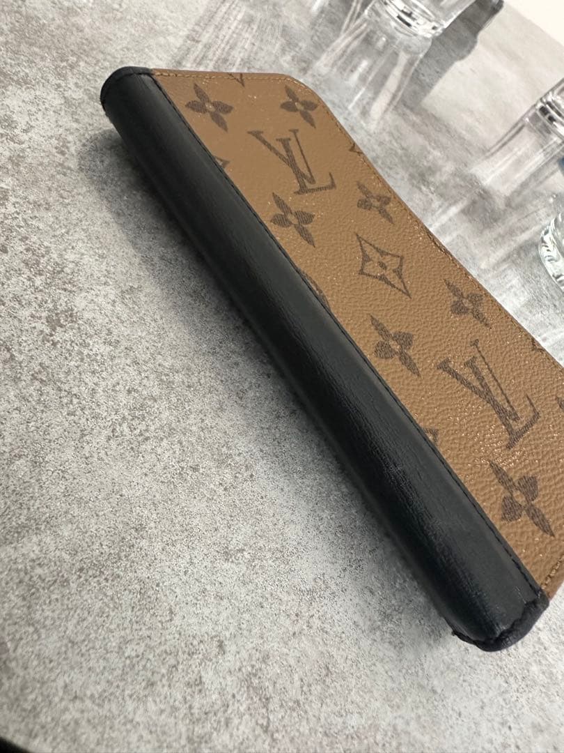 Louis Vuitton iPhone 14pro 手帳型ケース