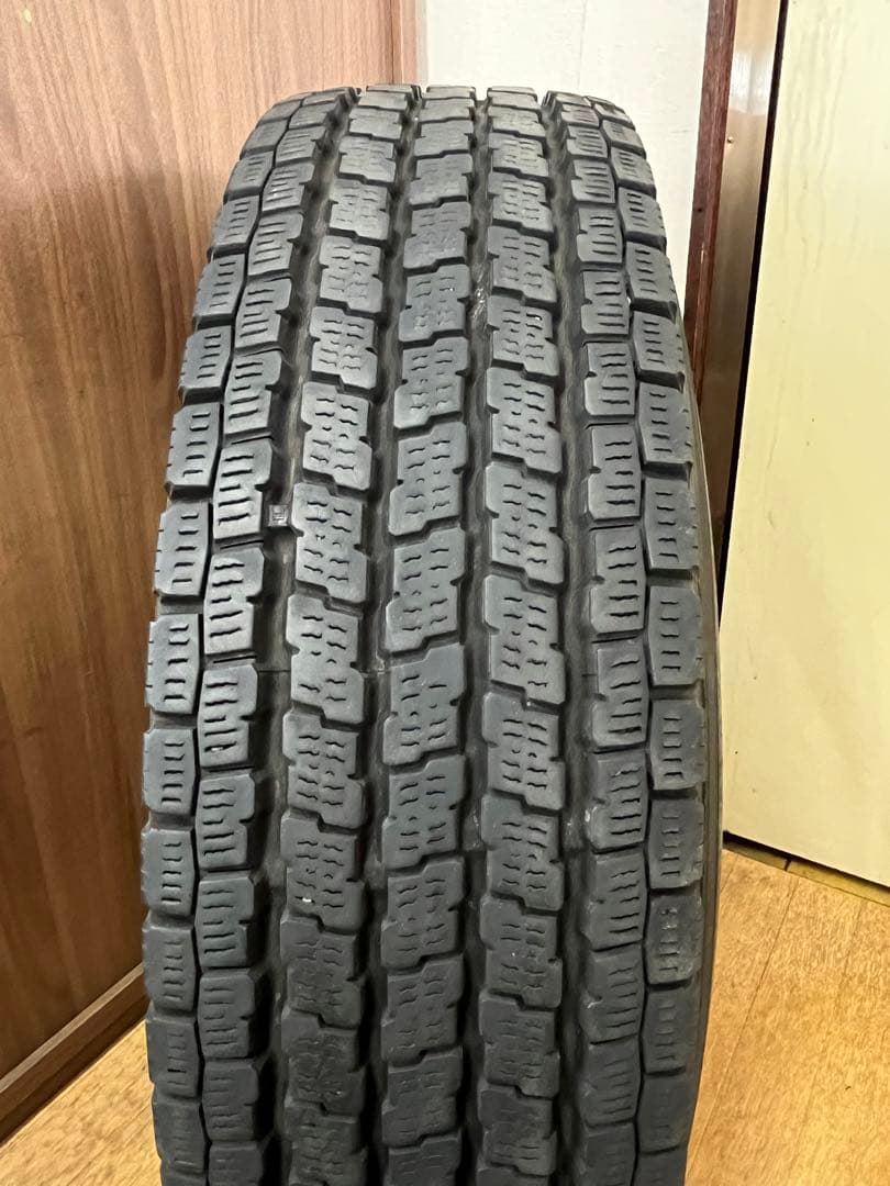 2019年製 ヨコハマ 中古冬タイヤ 195/80R15 LT 4本セット