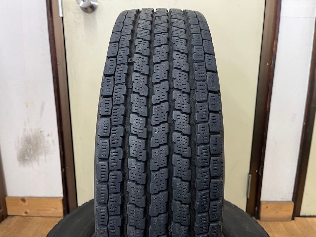2019年製 ヨコハマ 中古冬タイヤ 195/80R15 LT 4本セット