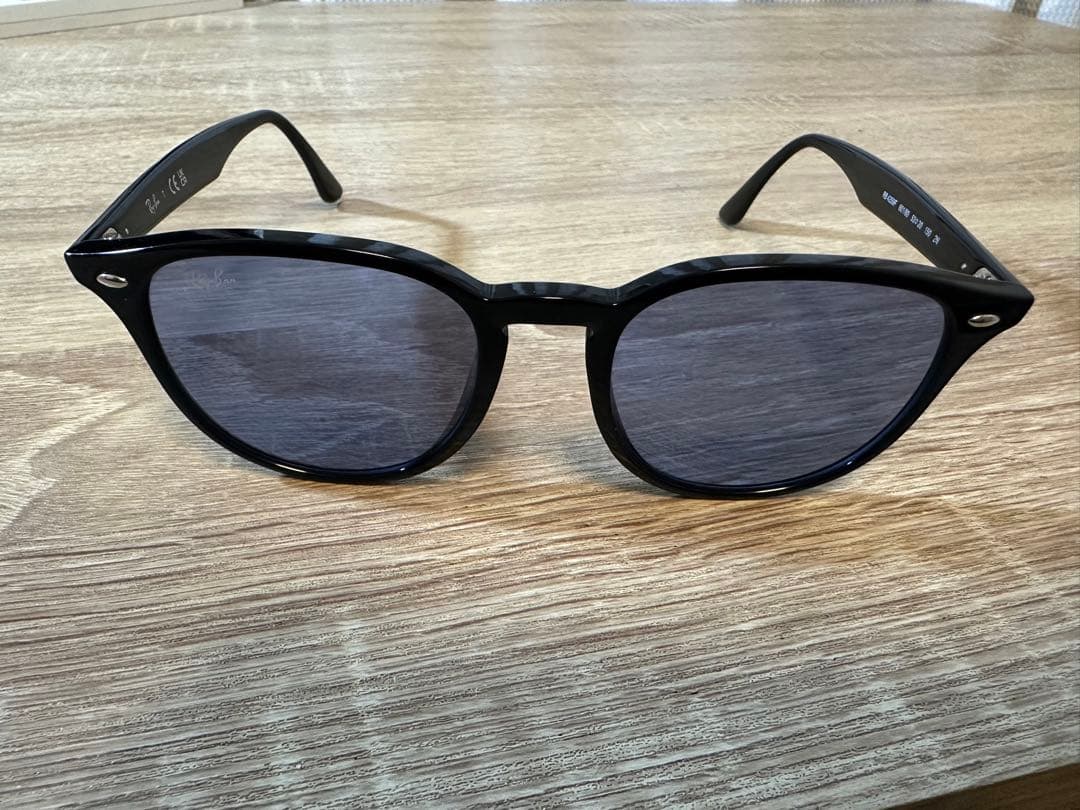 Ray-Banレイバンサングラス　RB4259F-601-80（53SIZE）