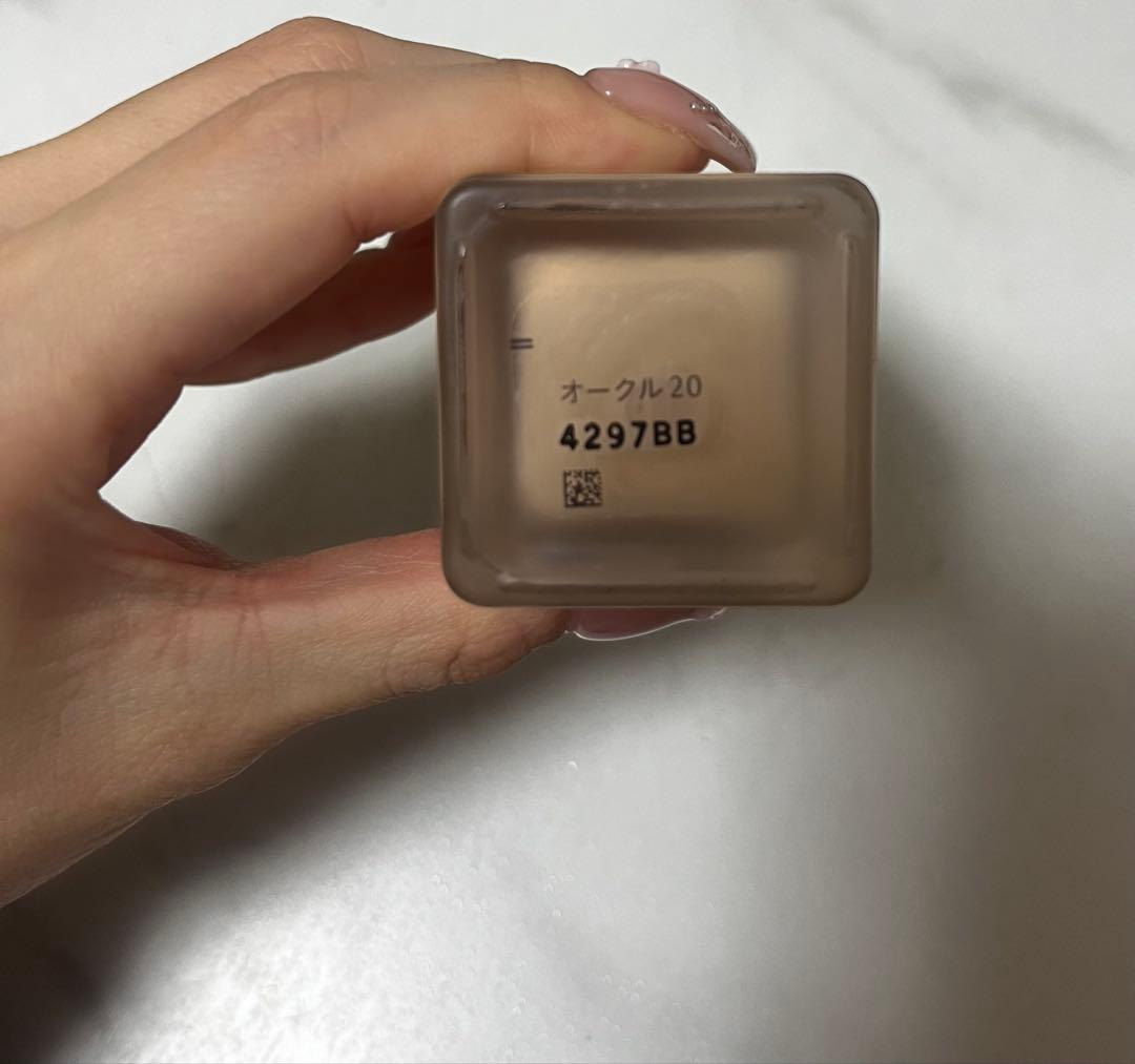 clé de peau リキッドファンデーション マット SPF20・PA++