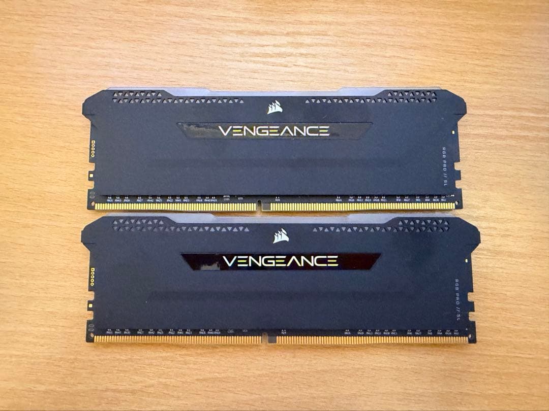 Corsair Vengeance 16GB（8✖️2）DDR4-3200メモリ