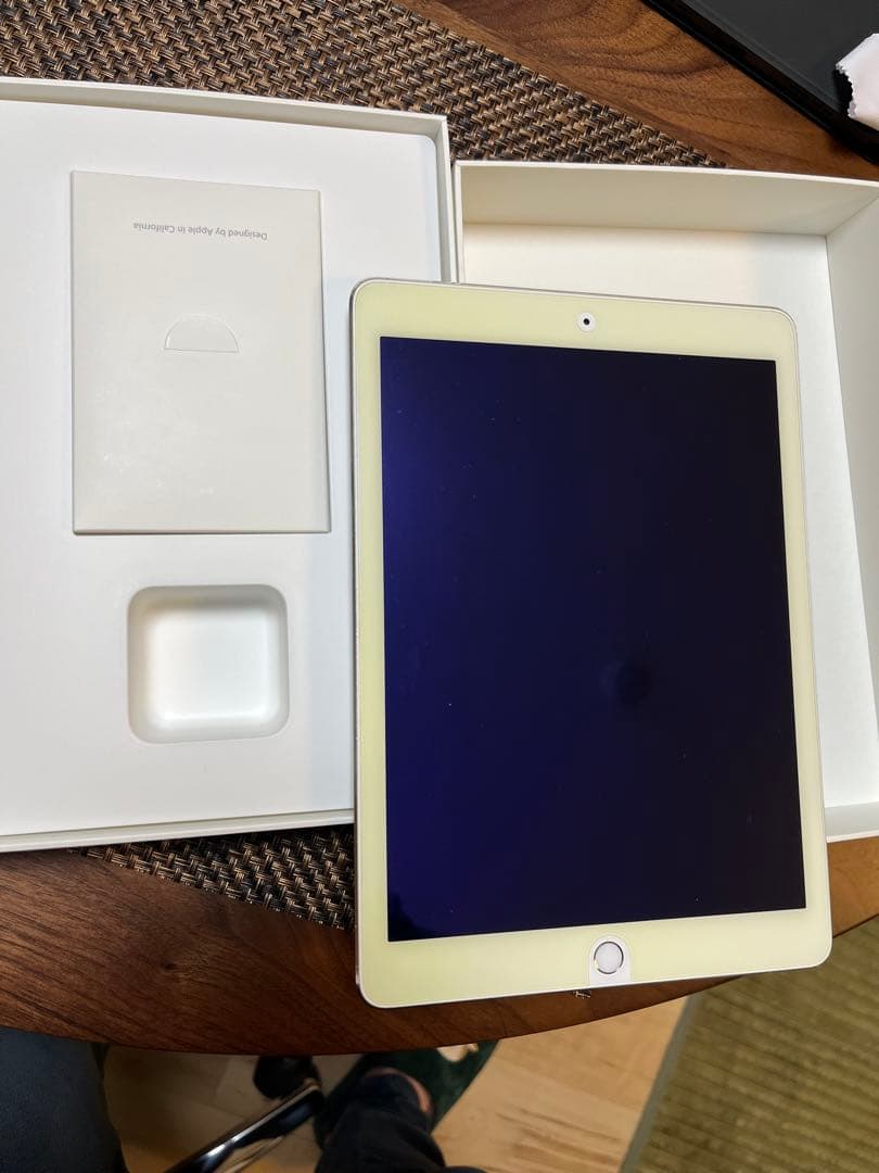 【美品】iPad Air2 第2世代 32GB WIFIモデル　シルバー