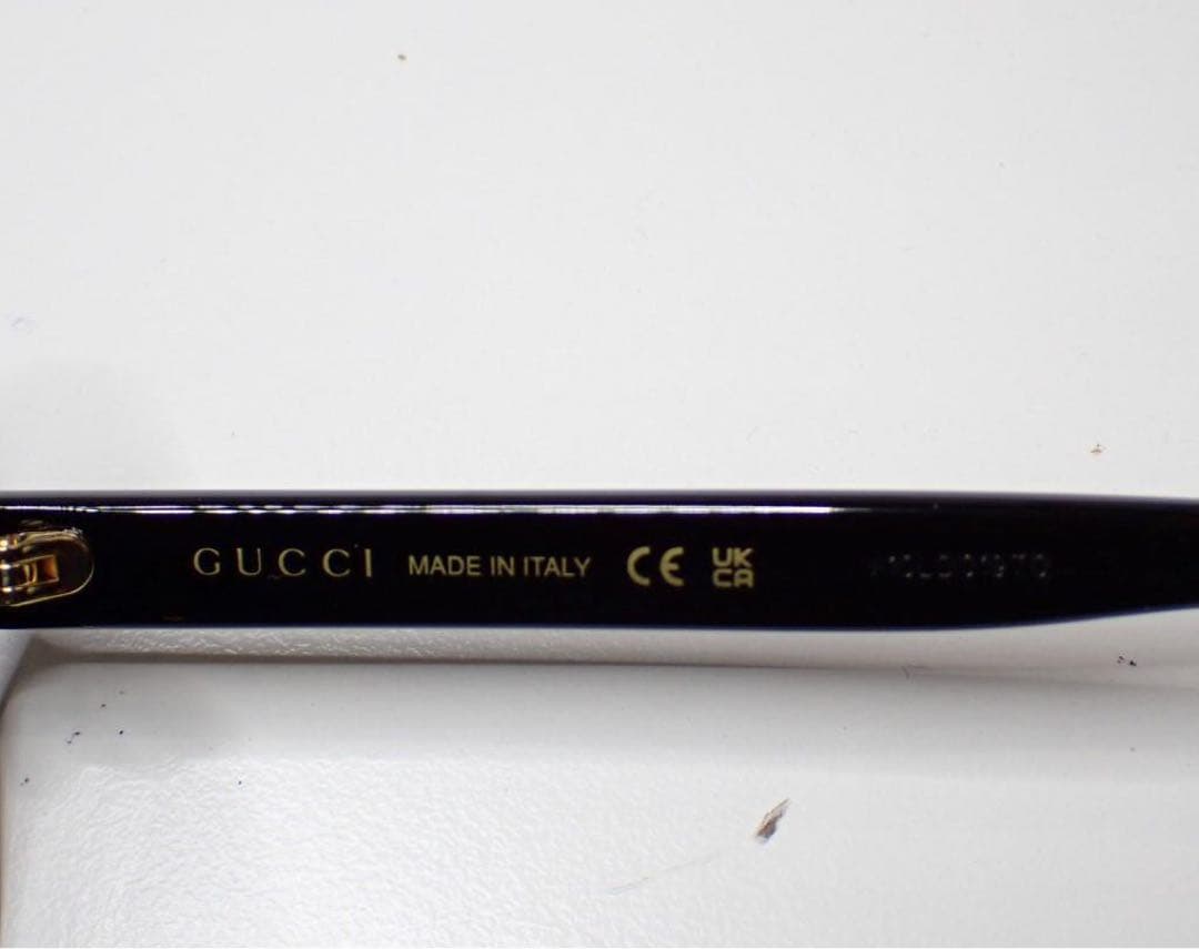 GUCCI スクエア型サングラス ブラックGG0632SA-001　箱付き