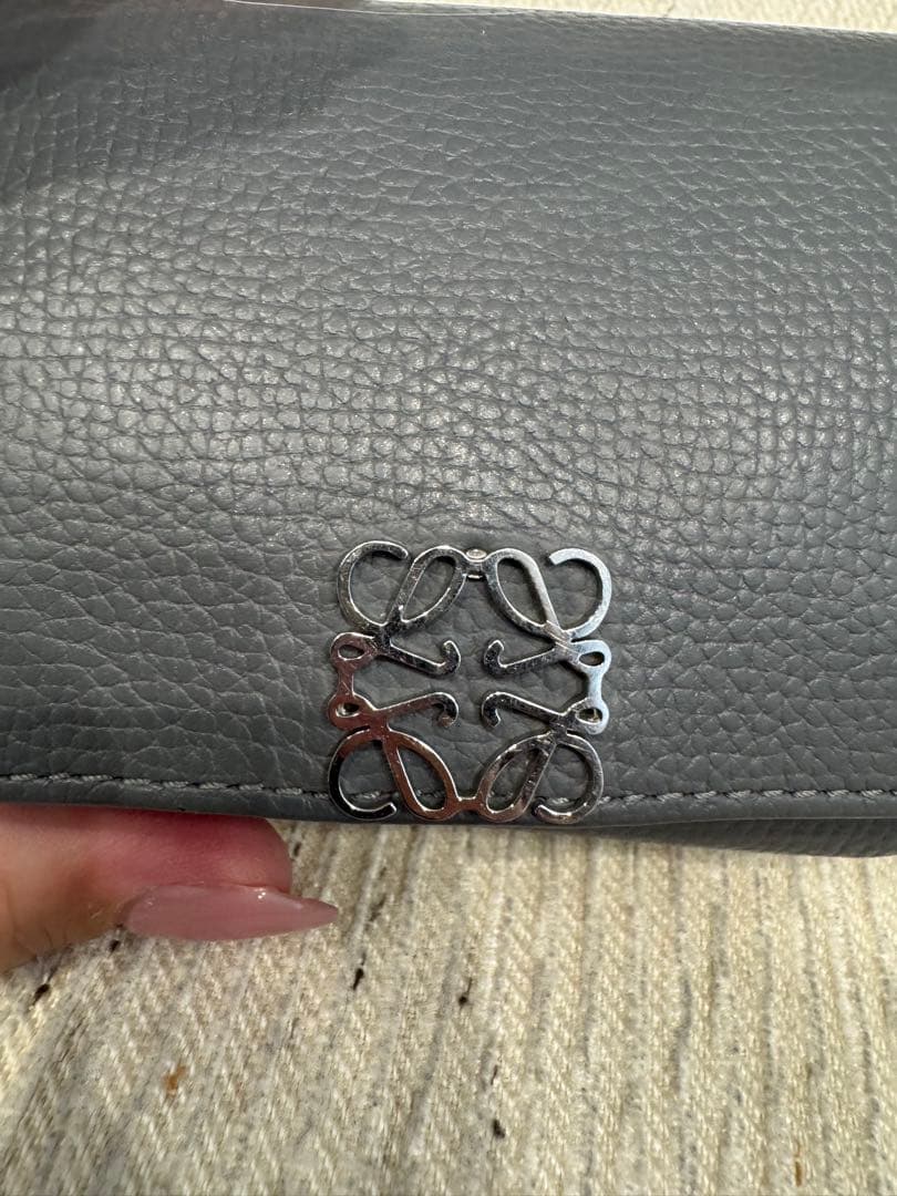 LOEWE ロエベ　三つ折り財布　グレー