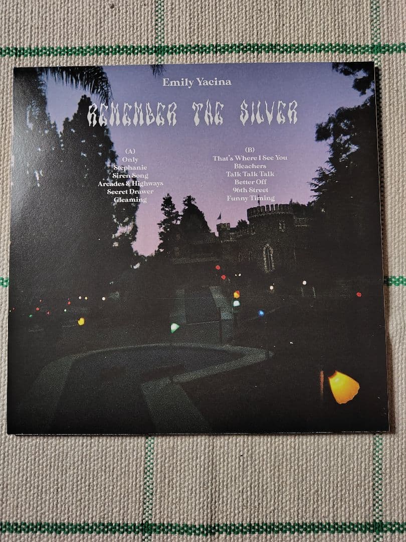 Emily Yacina / Remember The Silver レコード
