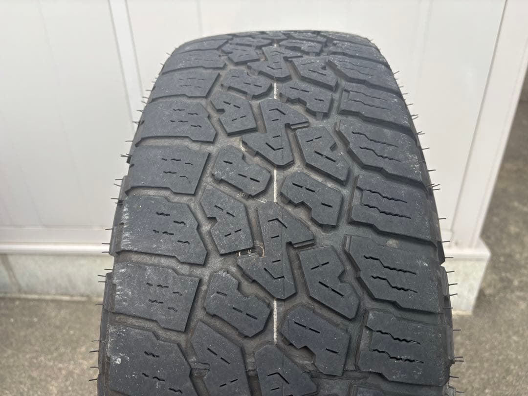 LAW様ご依頼　ミッキートンプソン　16インチ 8J PCD114.3-5穴　4