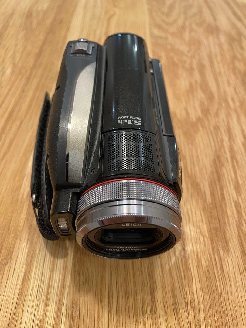 【美品】Panasonic デジタルハイビジョンビデオカメラ HDC-HS100
