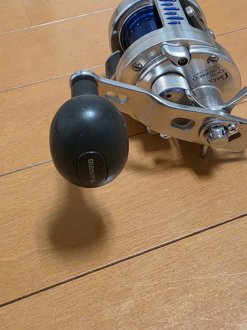シマノ　カルカッタコンクエスト 300 タイプJ　オシア