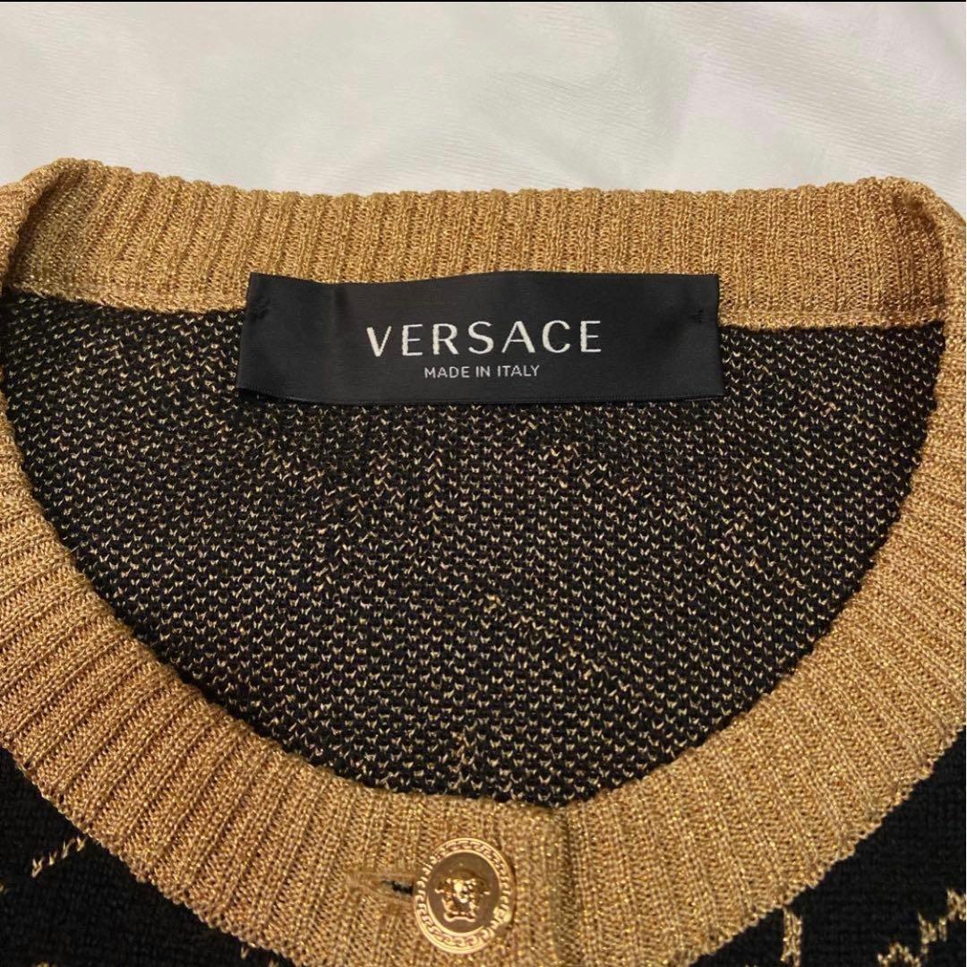 【極美品】 ヴェルサーチ VERSACE メデューサ 金ボタン カーディガン