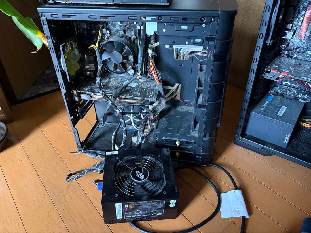 R*0様 ジャンク品　PC3台とPCパーツ　ゲーミングPC　デスクトップPC