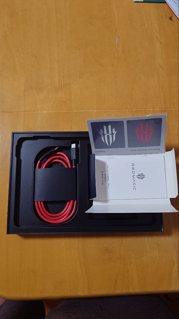 REDMAGIC ASTRA ゲーミングタブレット 12GB/256GB