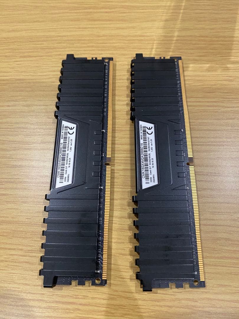 Corsair Vengeance LPX DDR4 メモリ