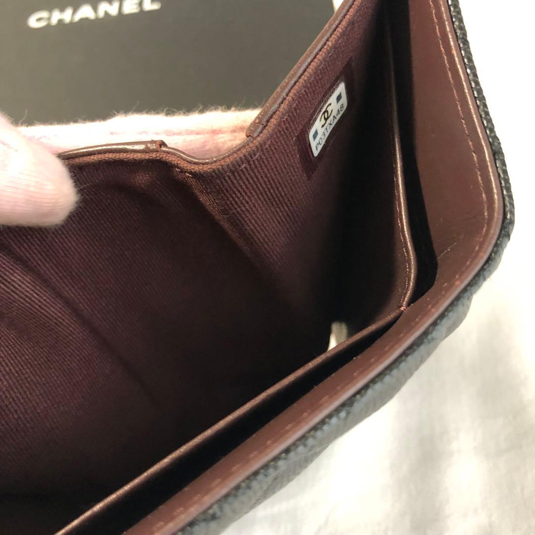 CHANEL 三つ折財布