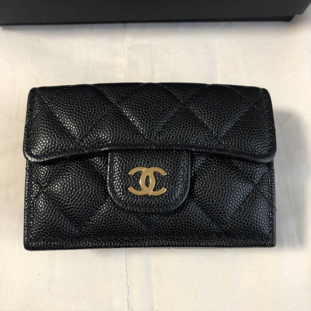 CHANEL 三つ折財布