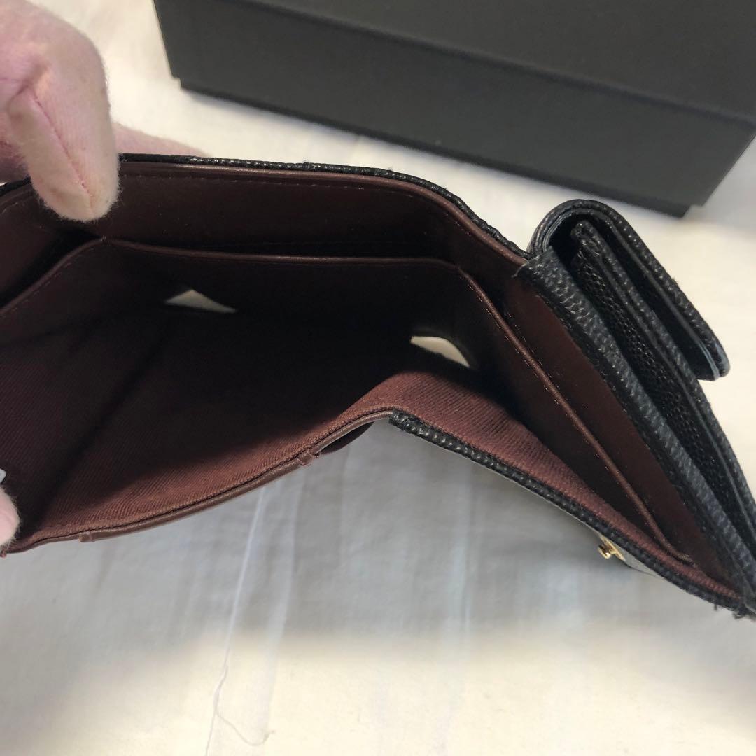 CHANEL 三つ折財布