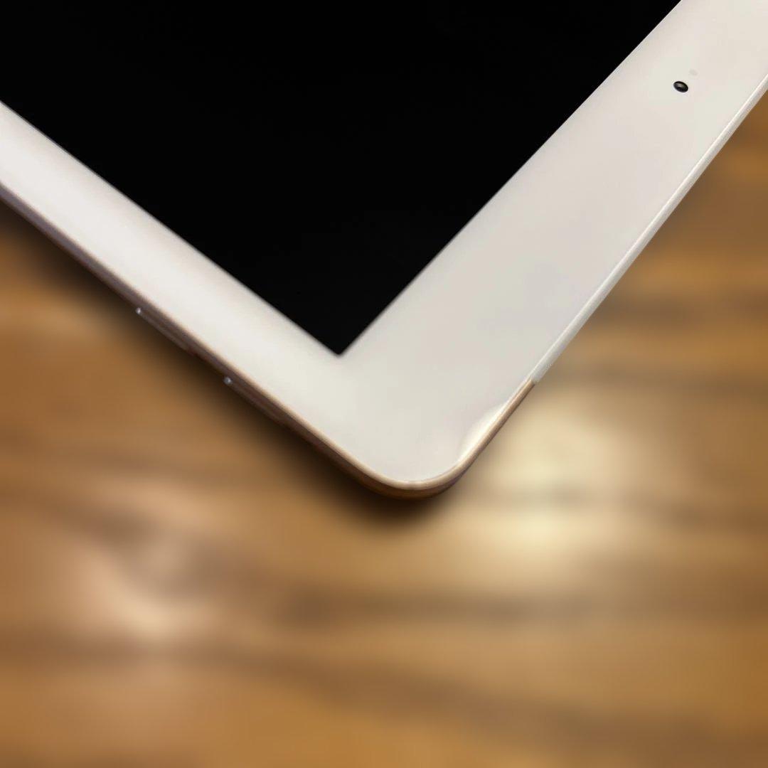 Apple iPad (第6世代) ゴールド 128GB MRM22J/A