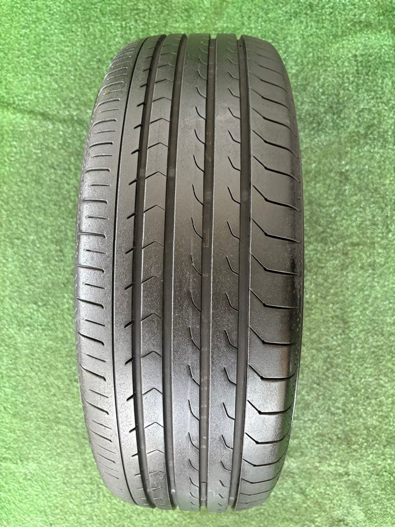 タイヤ・ホイール F158-YOKOHAMA BLUEARTH-RV RVO3 215/65R16
