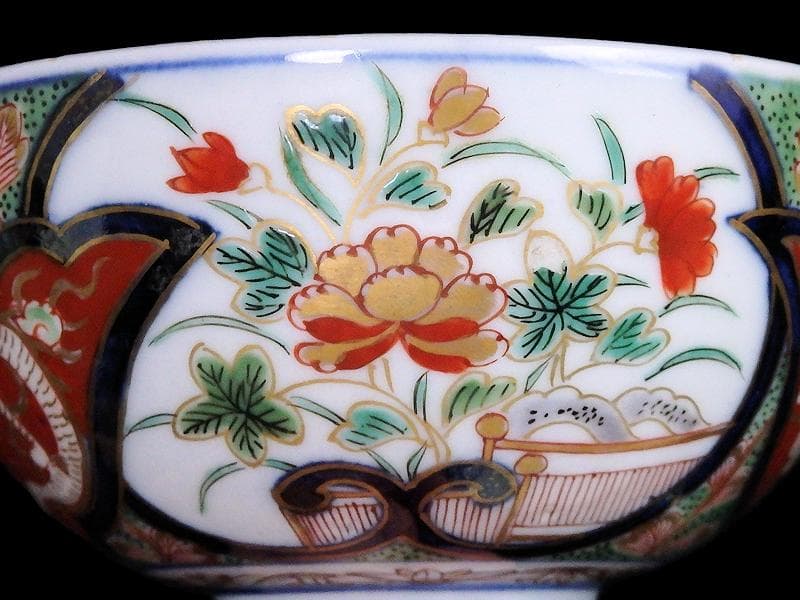 大聖寺伊万里　金襴手　団龍紋に花の図　蓋茶碗　C676AS-fbmt