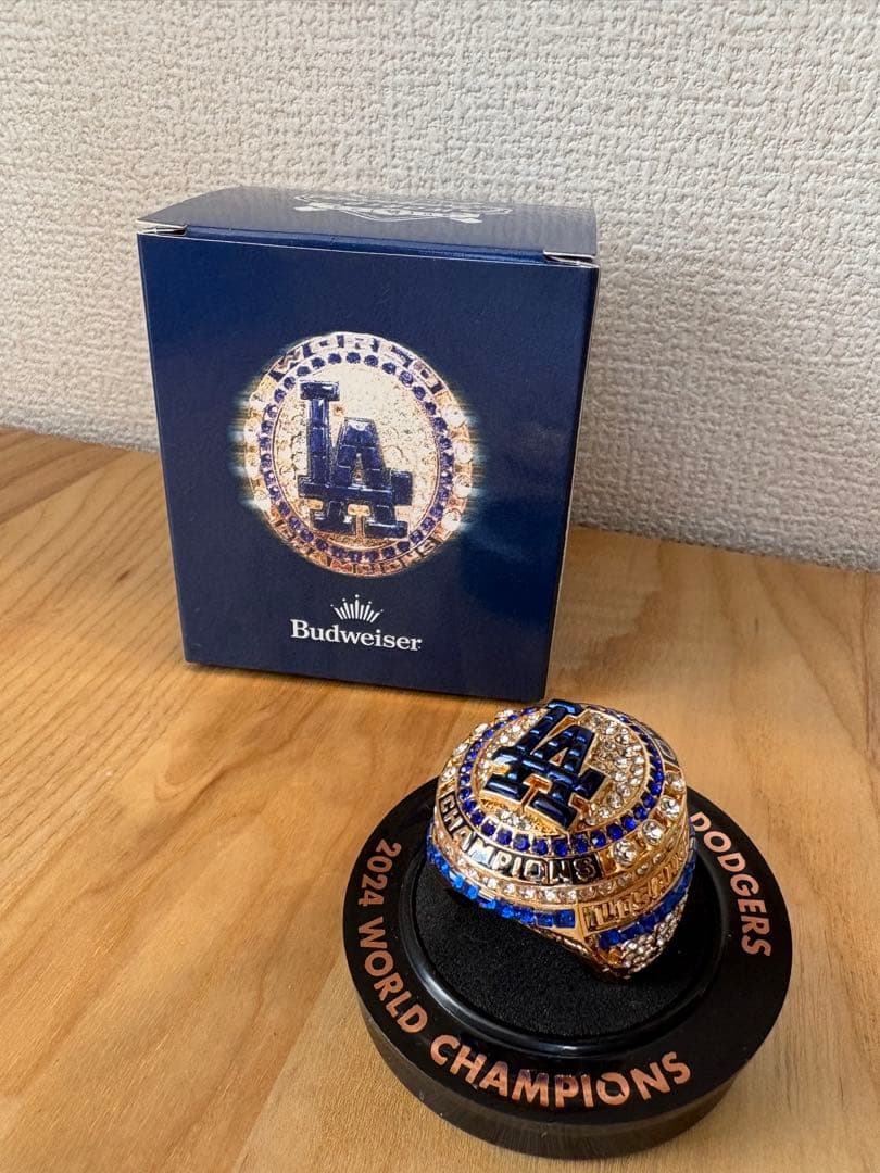 【限定品】テオスカーヘルナンデス ボブルヘッド＋チャンピオンリングレプリカセット