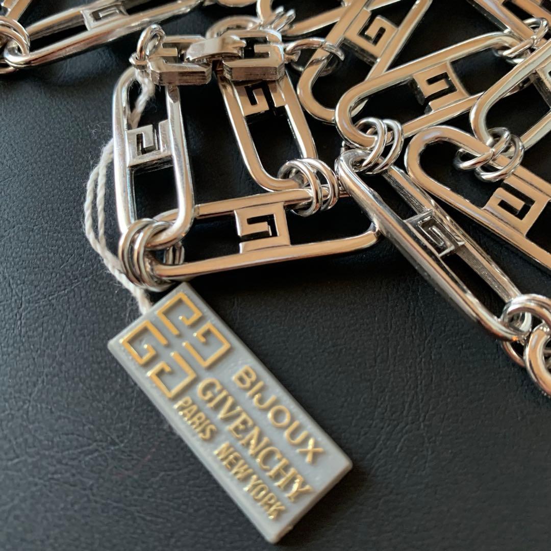 未使用　GIVENCHYジバンシー　ロングチェーン　ネックレス　正規品　希少品