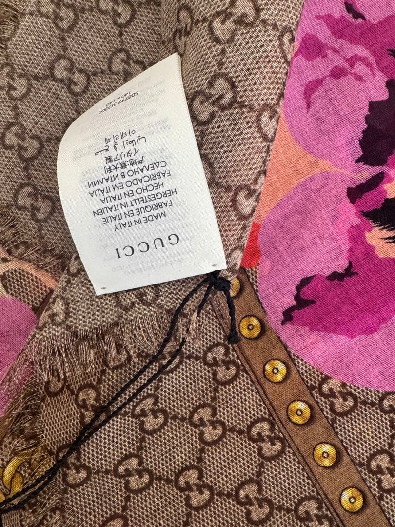 【新品】　大判140×140 希少フラワー柄【GUCCI】