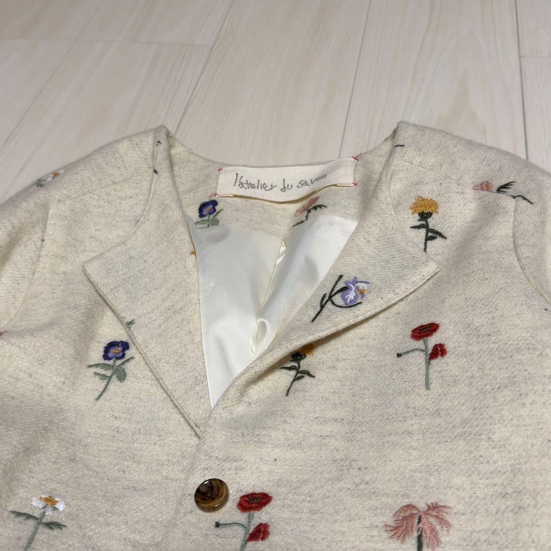 l'atelier du savon きちんと並ぶお花刺繍　ロングコート