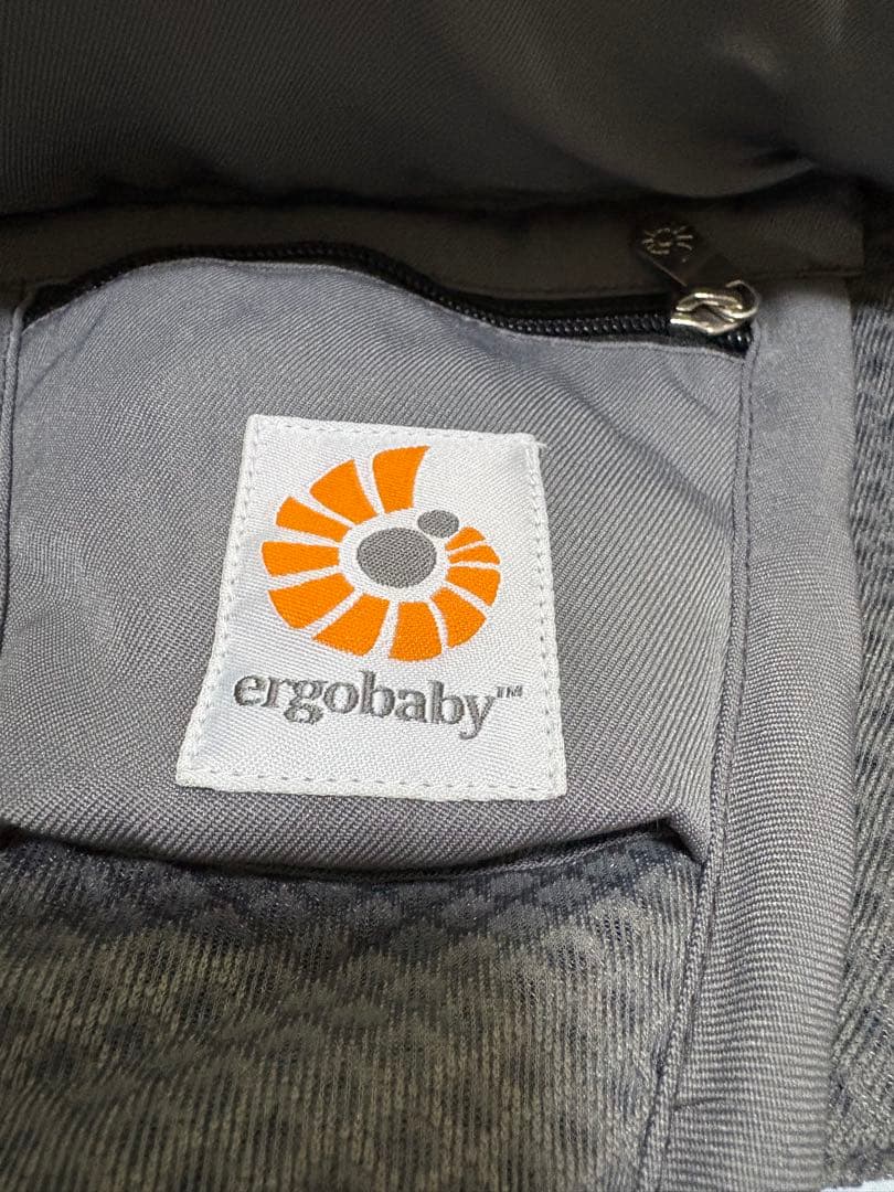 ergobaby グレー 抱っこ紐