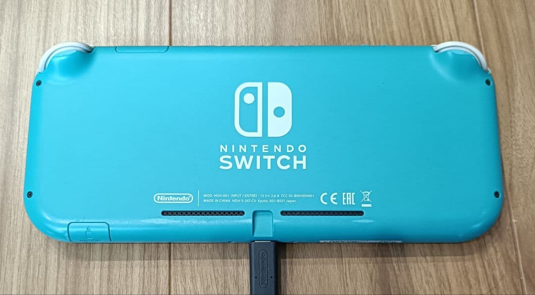 【人気色ターコイズ】Nintendo Switch Lite（純正充電器付き）