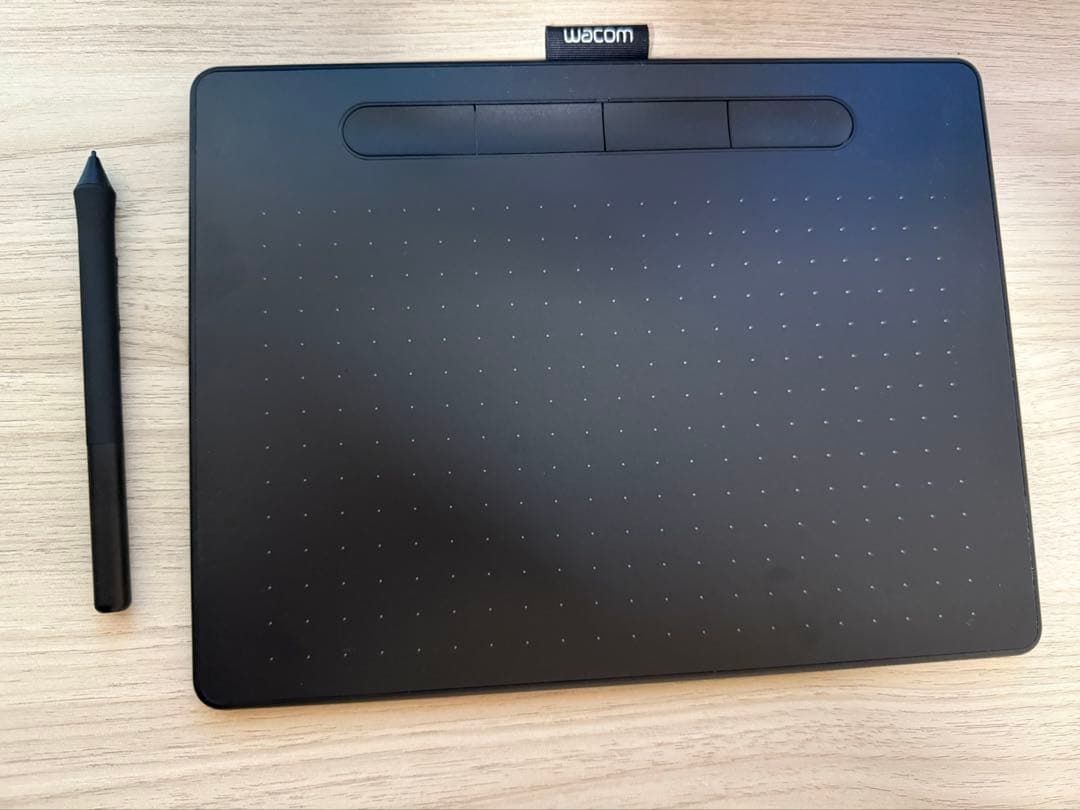 Wacom Intuos midium ブラック ペンタブレット 本体