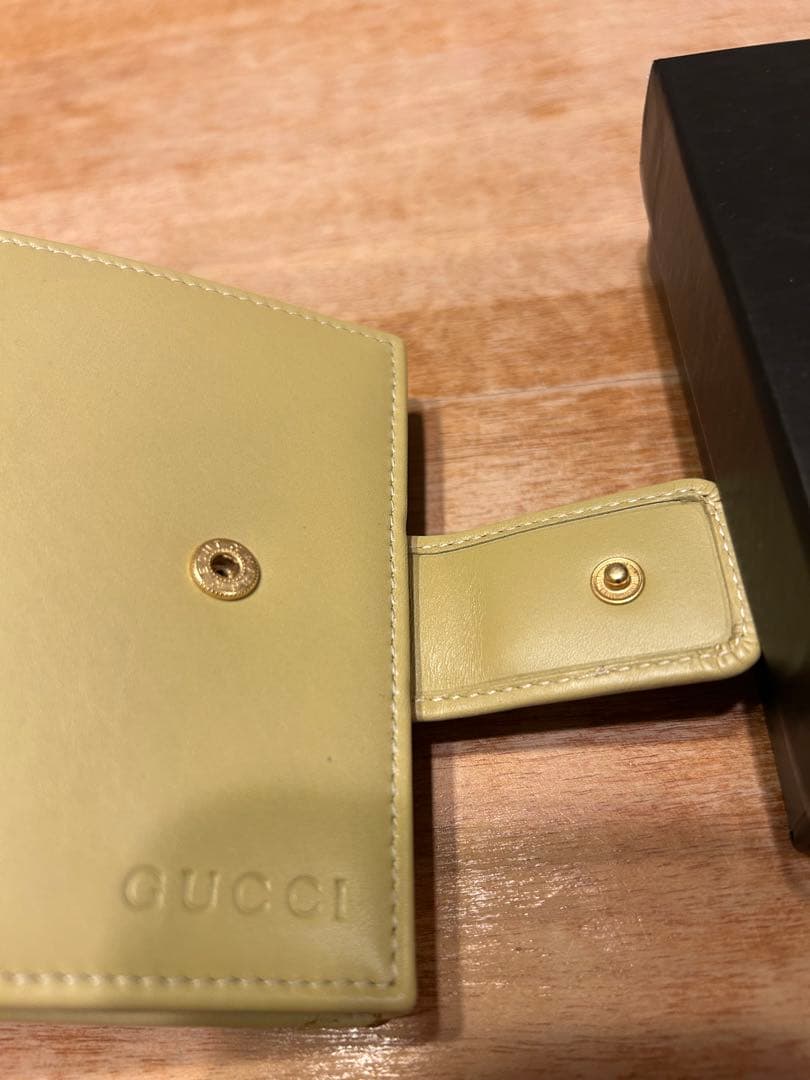 GUCCI サイフ　未使用
