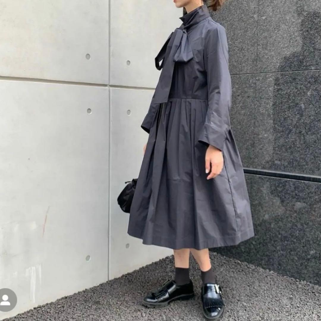 最終値下げ❣️【新品】UNIQLO ＋J タックシャツワンピース　M ダークグレー
