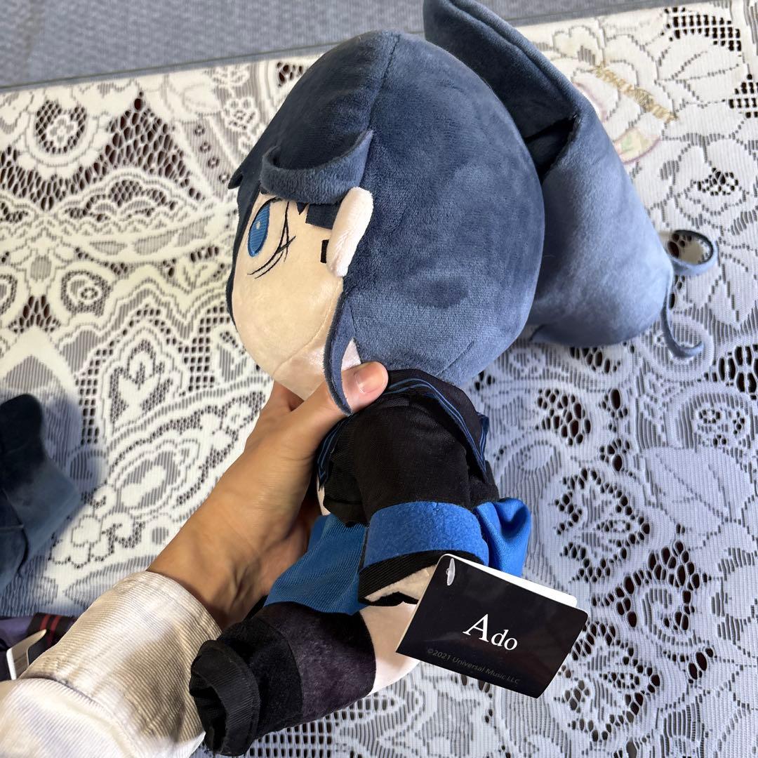 Adoのデカぬいぐるみ2体