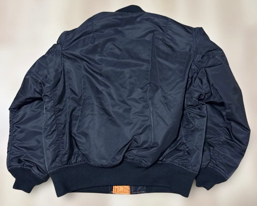BEAMS リラックスフィット THERMOLITE(R) MA-1 ブラック
