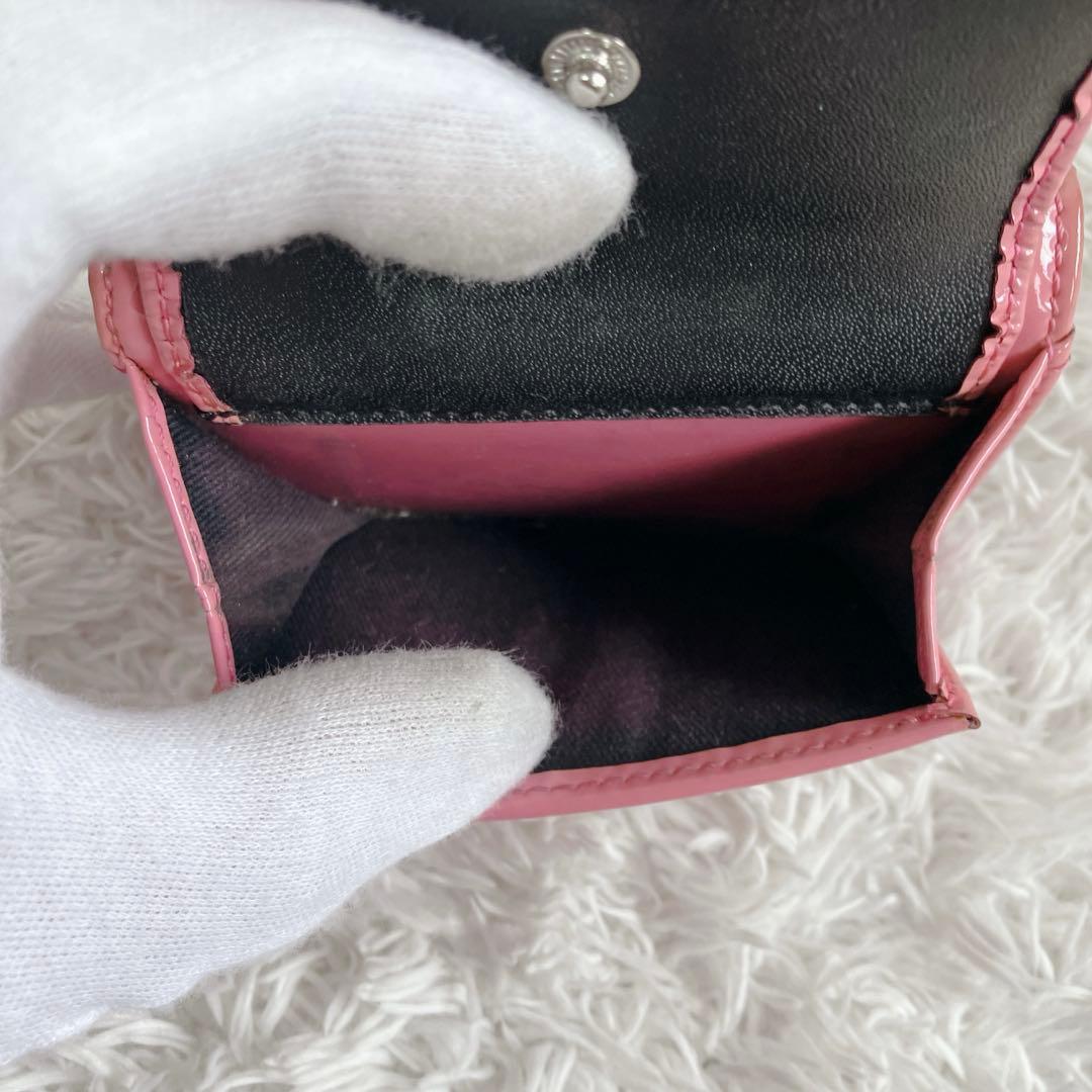 大人気✨ヴィヴィアンウエストウッド　折り財布　エナメル　ピンク　シルバーロゴ