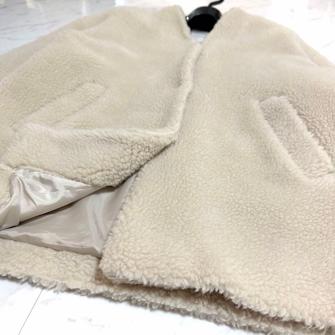 【美品】破格‼︎✨️ノーブル Wボア Vカラー コート ノーカラー アイボリー