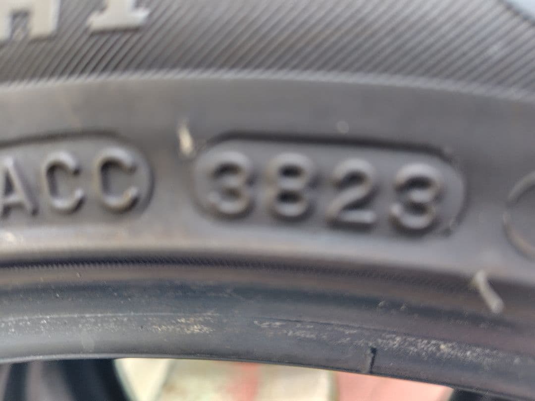 りべらメダリオンCSTMD-A1 215/45ZR17 、２本セット