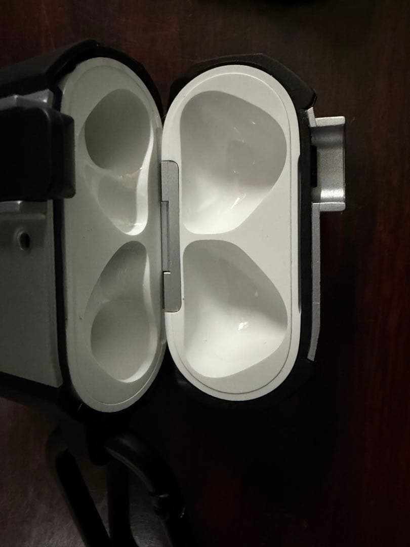犬の刻印あり アクティブノイズキャンセリング搭載AirPods 4