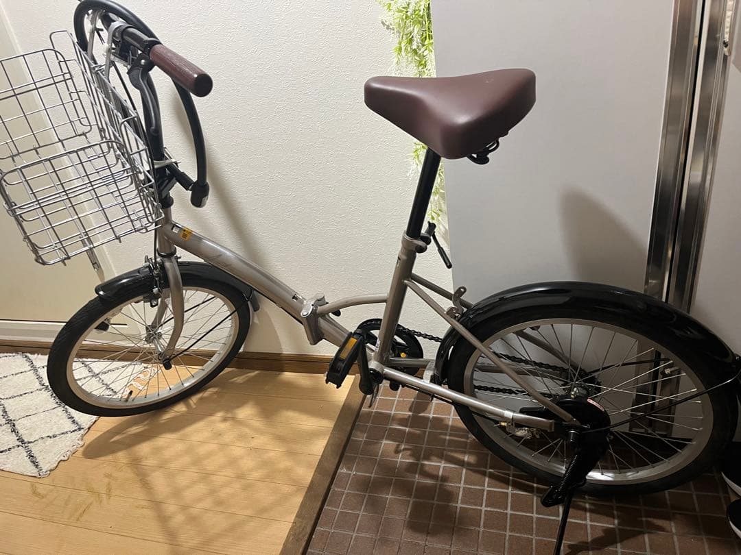 Beaverさん専用❣️【処分価格】❗️折りたたみ自転車 シルバー カゴ付き