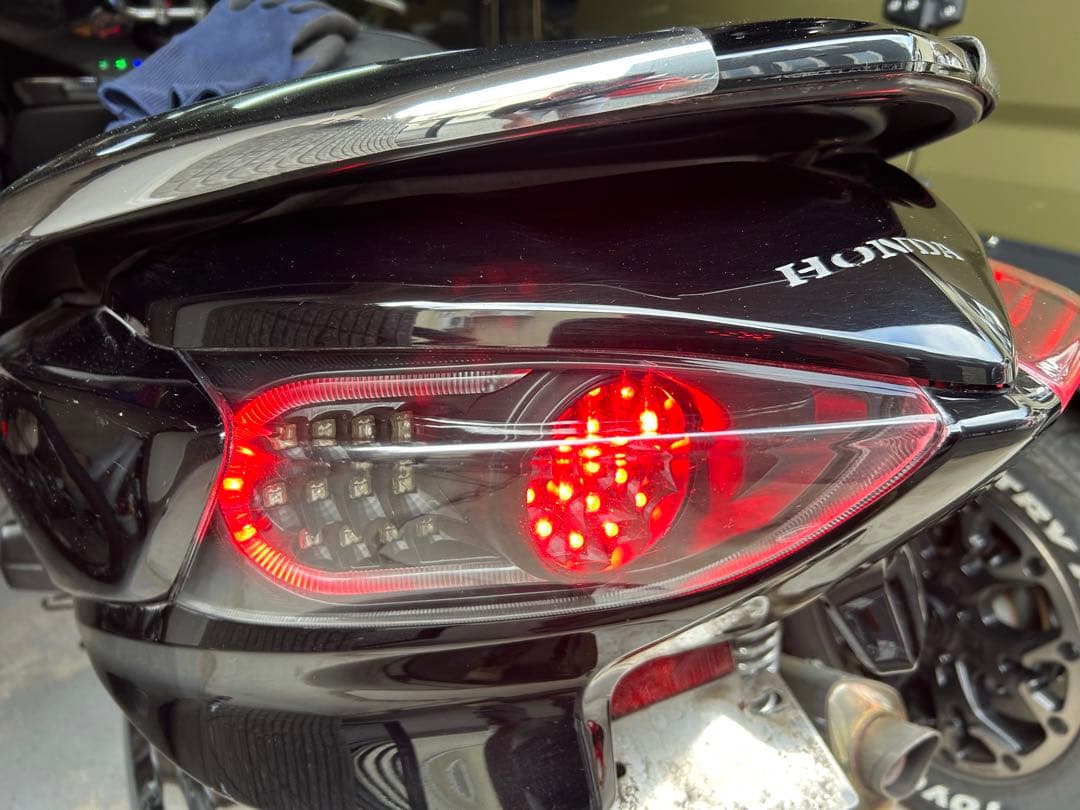 ホンダ HONDA フォルツァMF10 LEDテールランプ左右セット【ジャンク】
