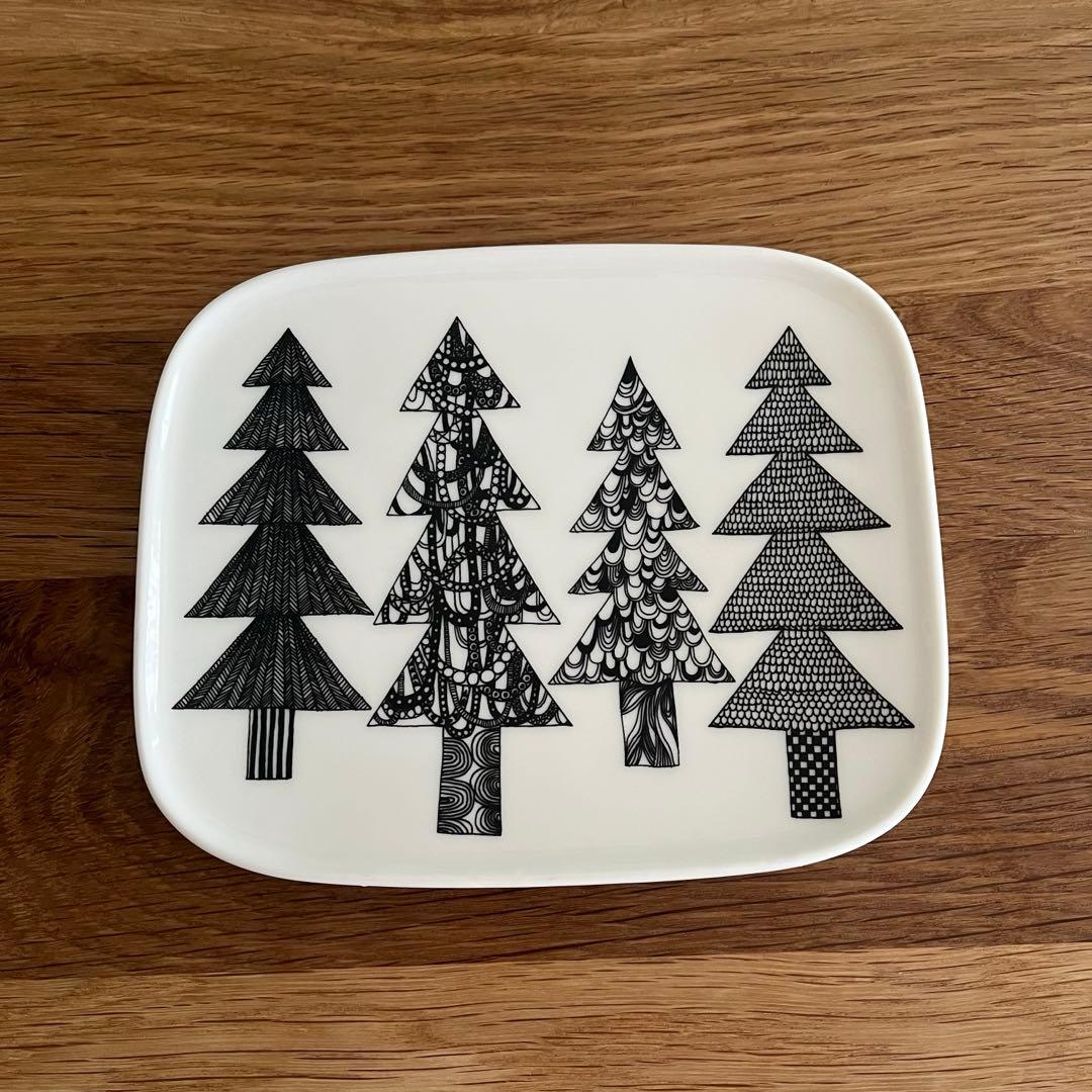 マリメッコ クーシコッサ marimekko Kuusikossa プレート２枚