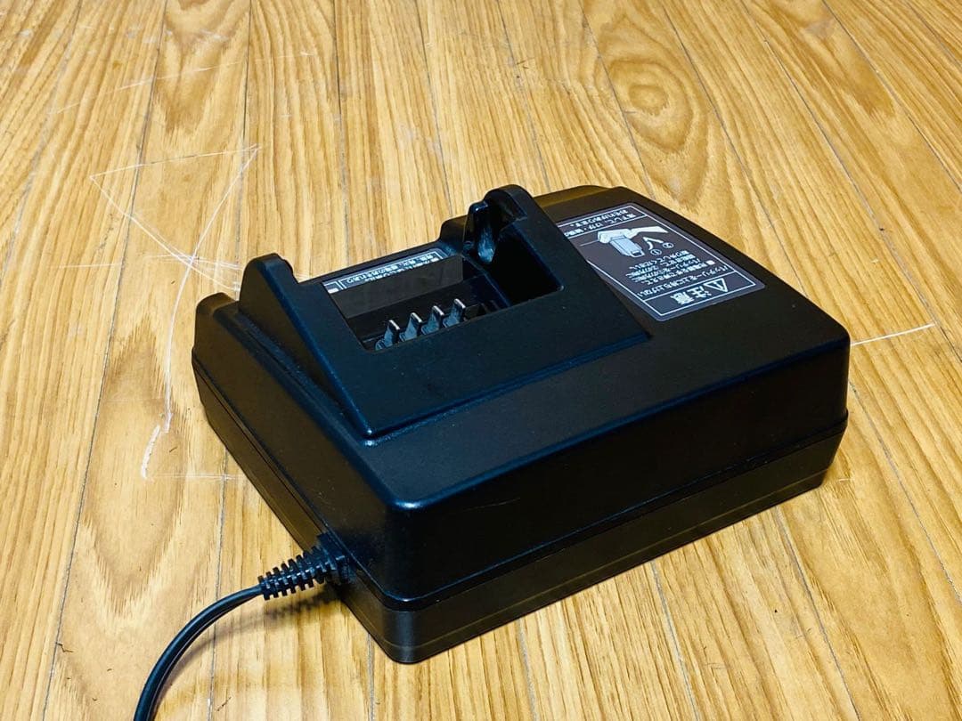 (31) Panasonic 電動自転車用充電器 黒 NKJ073Z 日本制