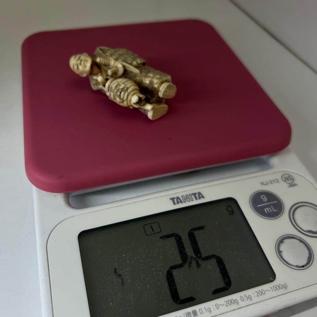 極上武者人物根付　25g 東Y8-0324☆2Fトヒチ