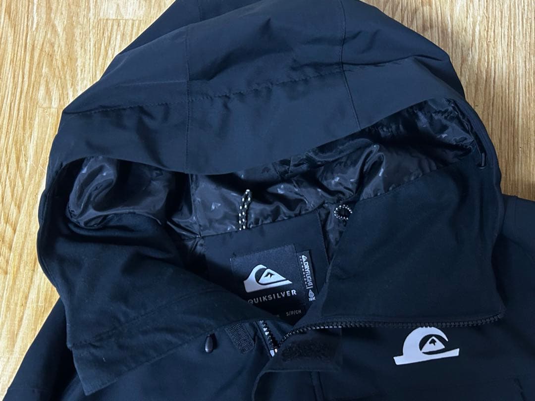 8f127 クイックシルバー スノーボードウェア Quiksilver