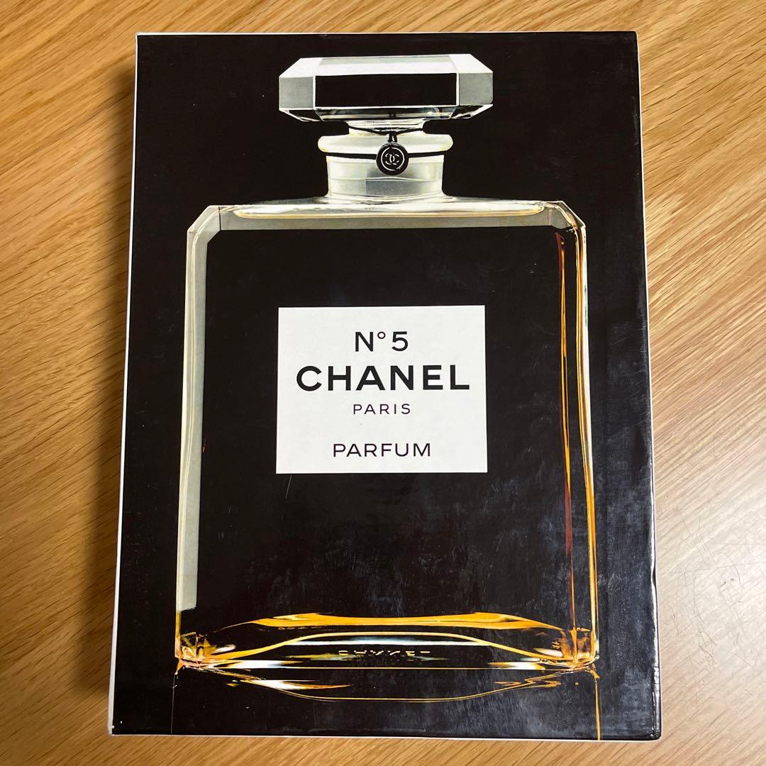 CHANEL ASSOULINE（アートブック）