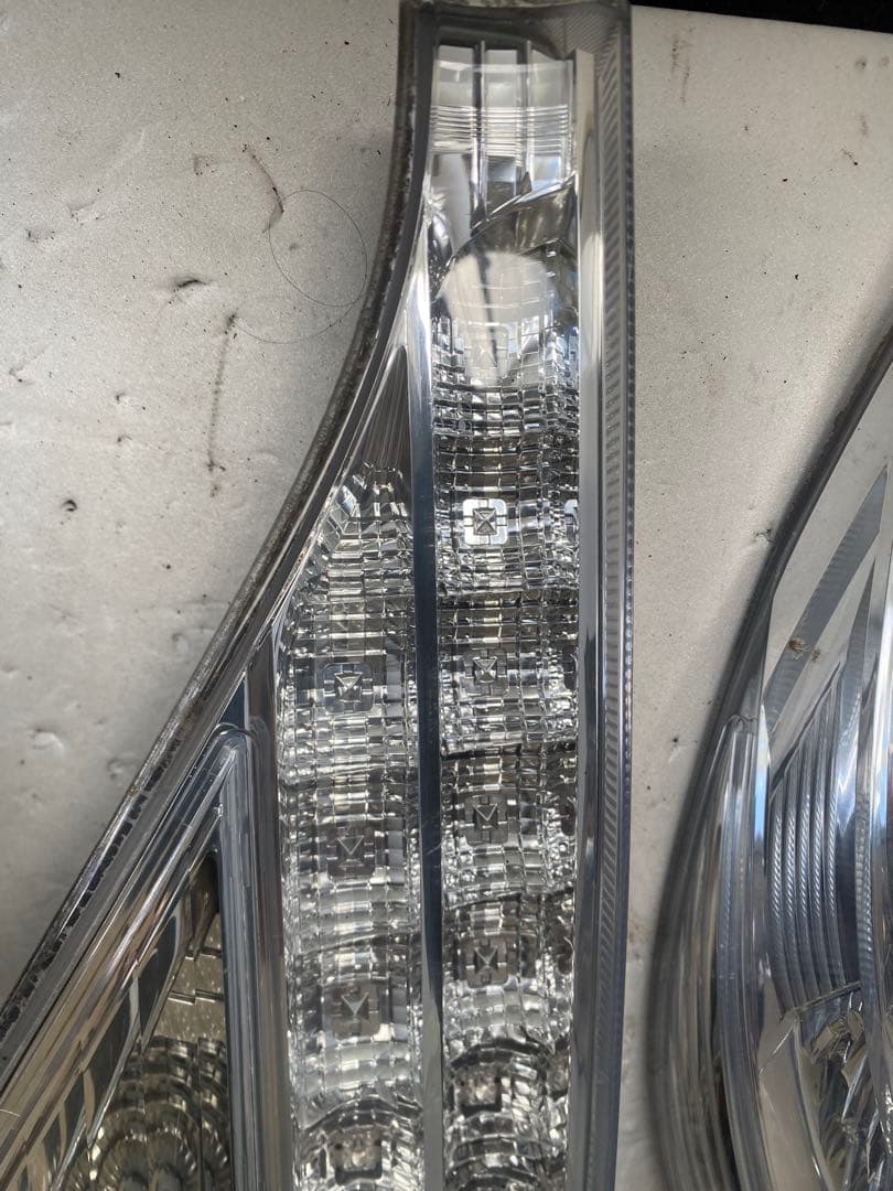 トヨタ エスティマ 50系 純正 テールランプ一式 LED 左右セット