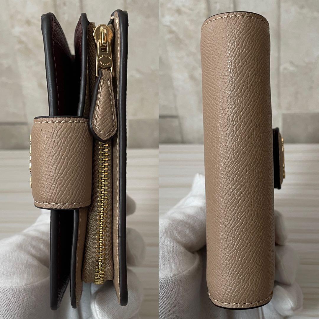早い者勝ち！訳あり新品 COACH 二つ折り財布 ベージュ系