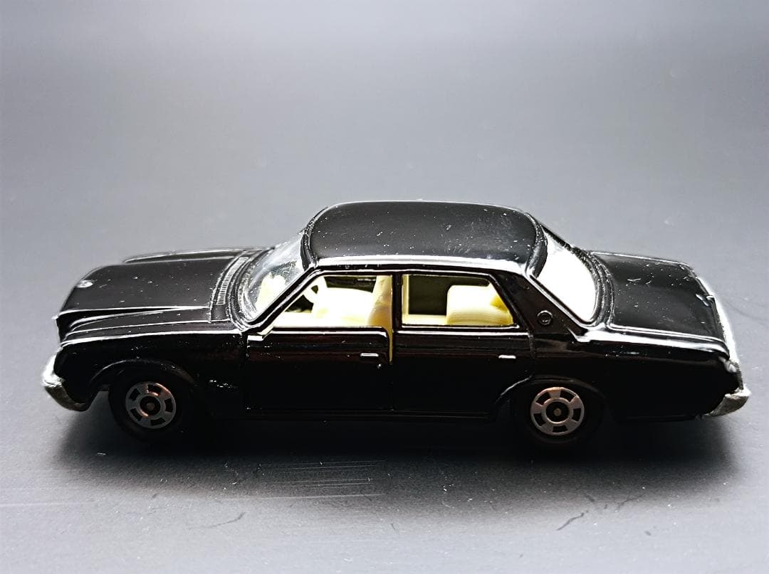 トミカ黒箱NO.43 TOYOTAセンチュリー