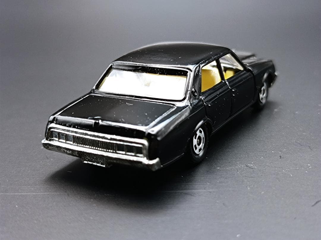 トミカ黒箱NO.43 TOYOTAセンチュリー